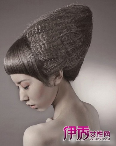 <em>2012</em>女生<em>沙宣短发发型</em>图片 发型趋势抢先看_