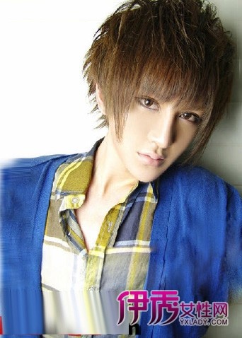 男生<em>烫发发型</em>名字及8款阳光帅气男生<em>发型</em> 助你